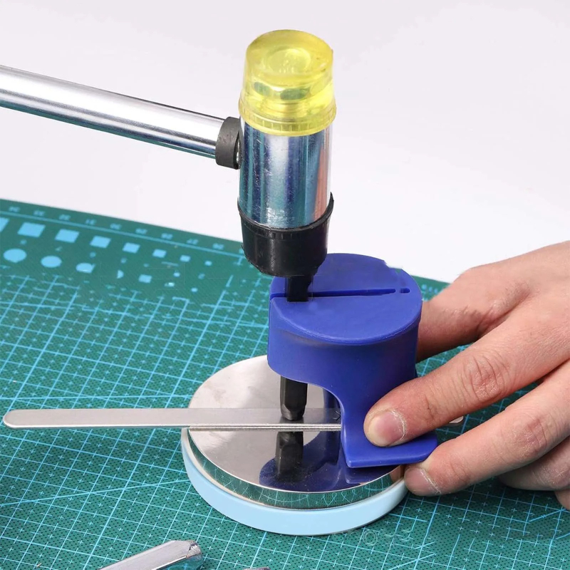 Banco da Lavoro per Stampaggio - Leatherwork Hammer recensione e prezzo