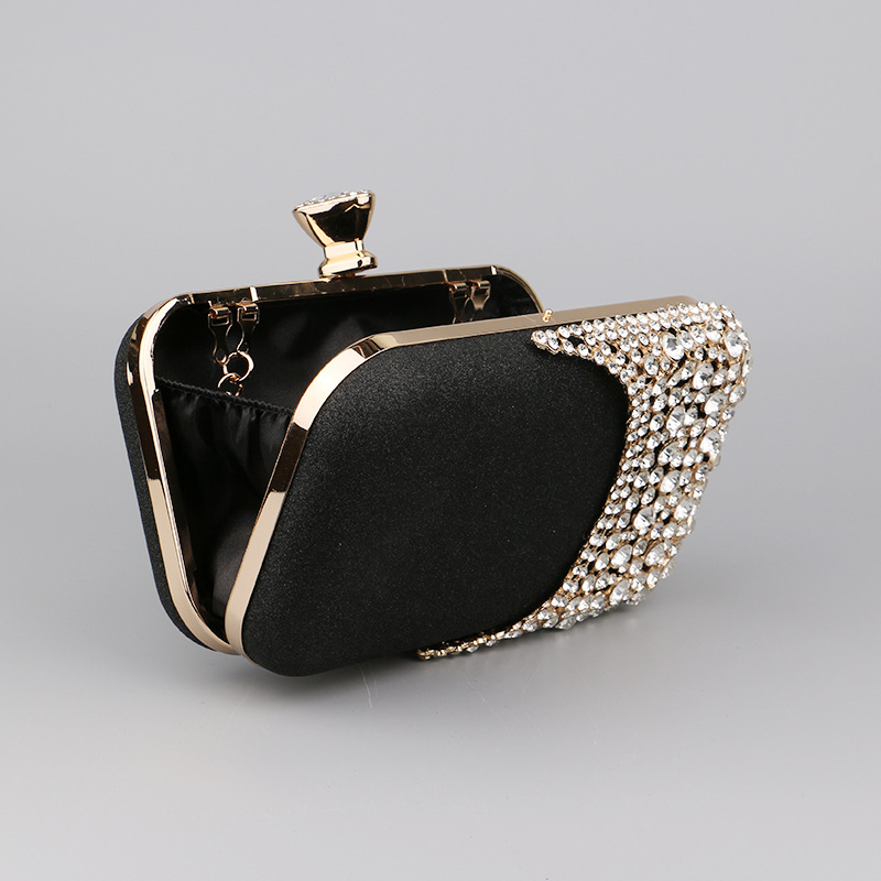 2023 Diamond Women Luxury Clut - Leatherwork Rivets recensione e prezzo